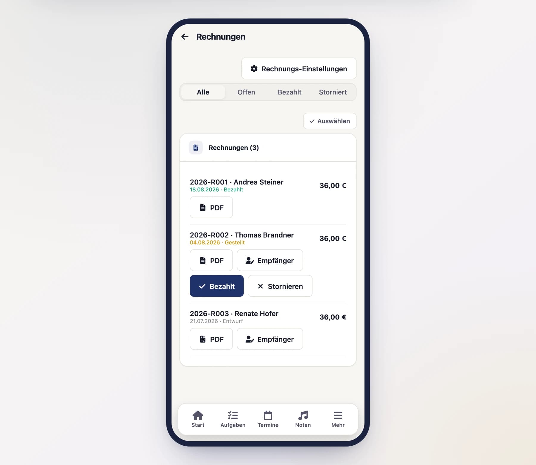 Rechnungen (FinanceInvoicesScreen) mit Rechnungsliste und Vorschau einer Leihgebühren-Rechnung am Handy