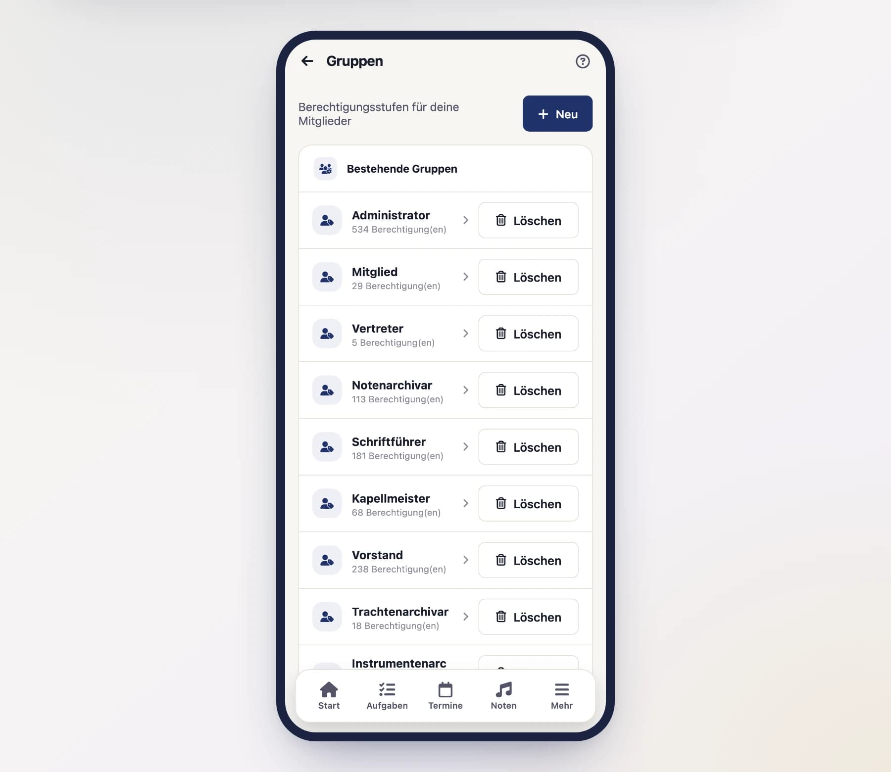 Roles overview (OrganizationGroupsScreen) with a list of roles and a "New" button on a phone