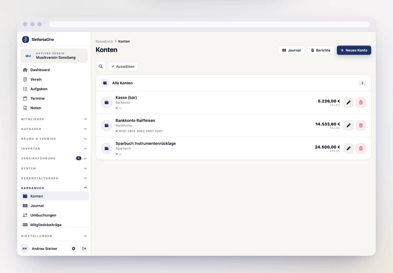 Kontenübersicht (FinanceAccountsScreen) mit mehreren Konten und ihren aktuellen Salden am Computer