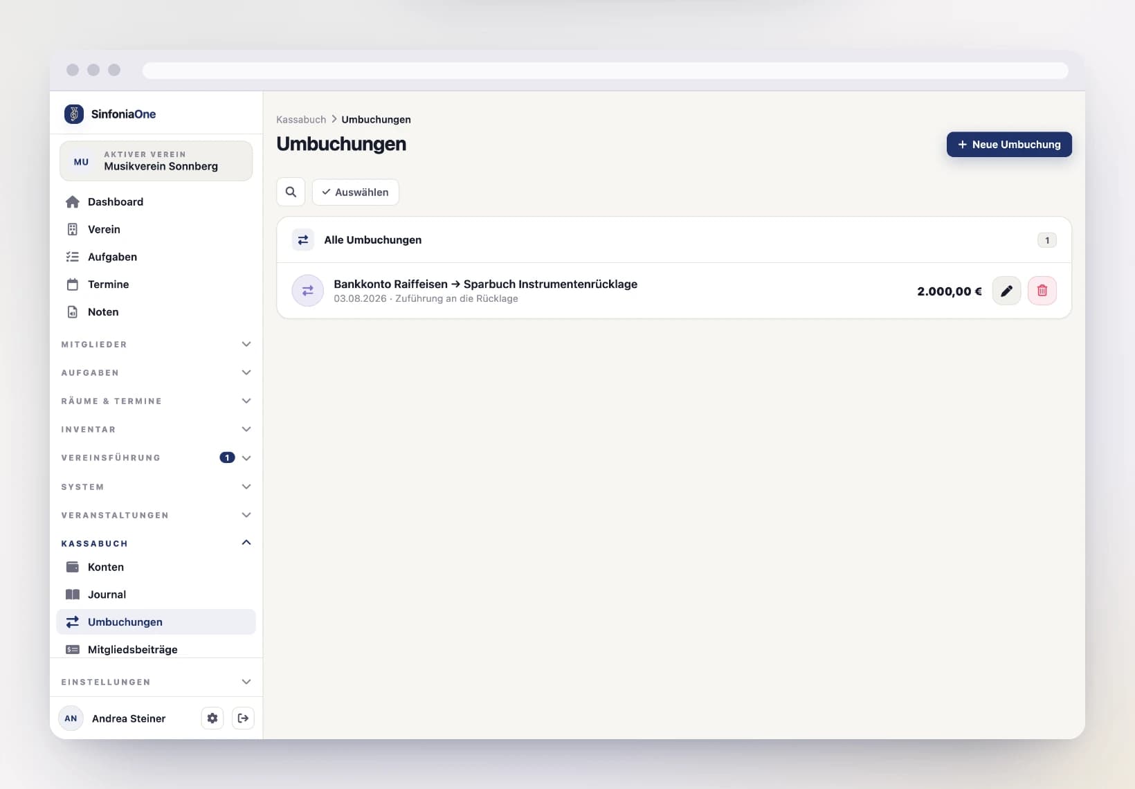 Umbuchungen (FinanceTransfersScreen) mit Auswahl von Quell- und Zielkonto am Computer